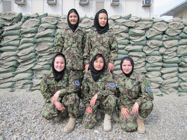 women_of_the_afghanistan_national_army_by_msnsam-d58nqpc.jpg