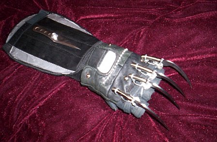5e clawed bracer gauntlet claw equipment weapon glove weapons source hand
